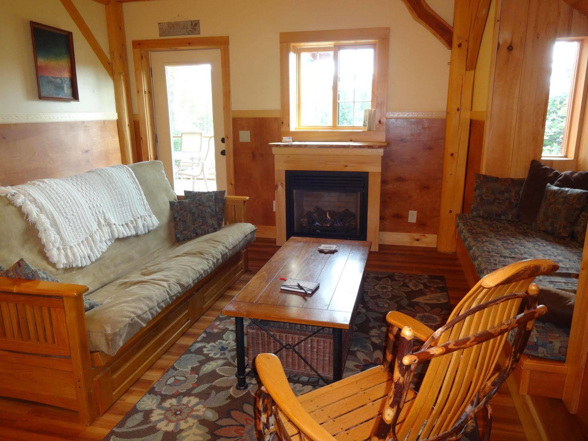 Robert Frost Mountain Cabins มิดเดิลแบรี ภายนอก รูปภาพ