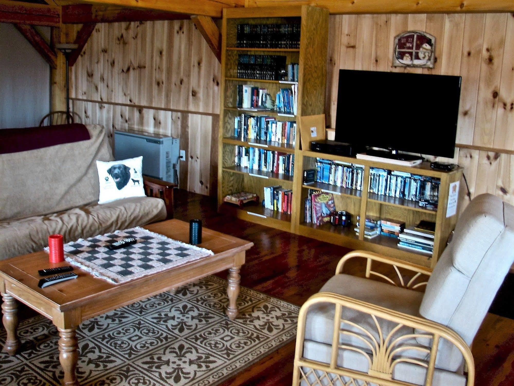 Robert Frost Mountain Cabins มิดเดิลแบรี ภายนอก รูปภาพ